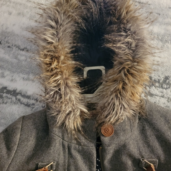 Coat - Picture 6 of 6